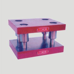  Four guide column mold base (customized)